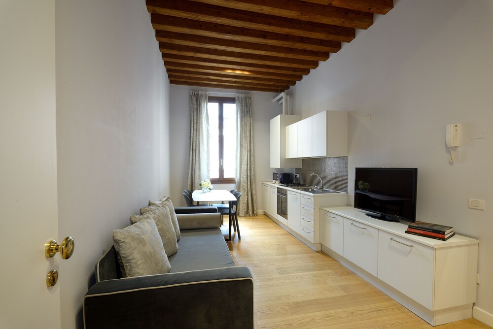 Residence La Fenice 28/50