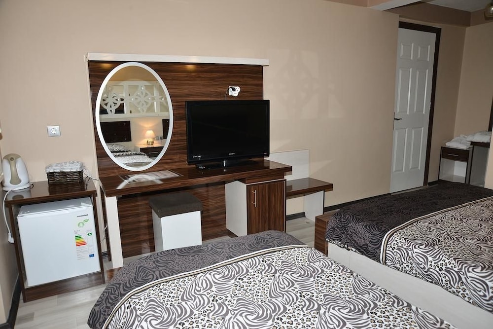 Ozbay Hotel 35/50