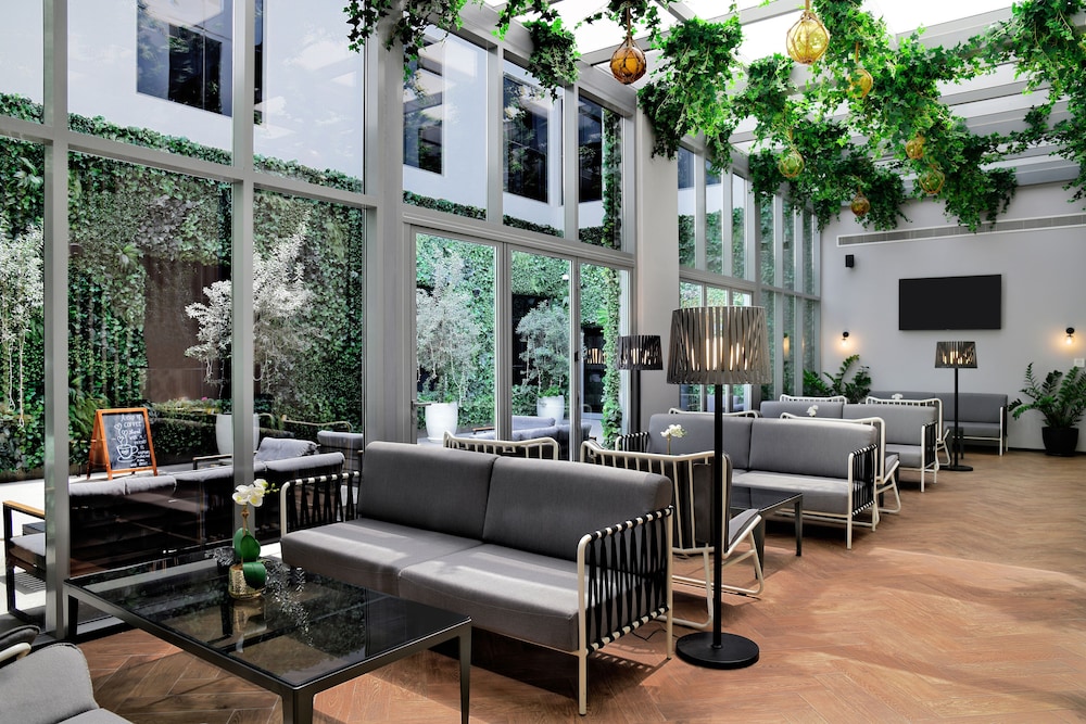 The District Hotel Jumeirah, Dubai 34/61