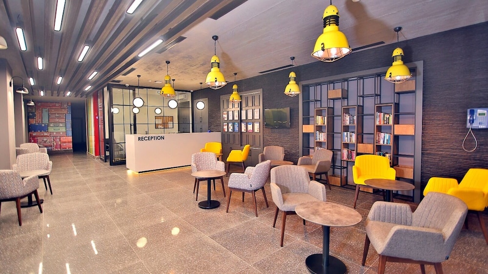 Ramira Joy Hotel 24/40