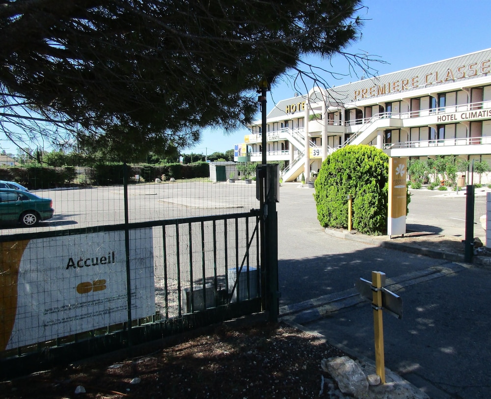 Premiere Classe Avignon Nord - Le Pontet 12/60