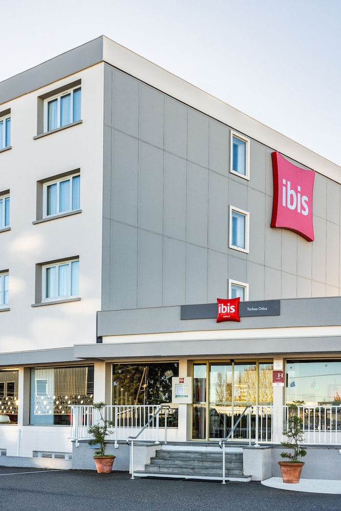 Ibis Tarbes Odos 7/64