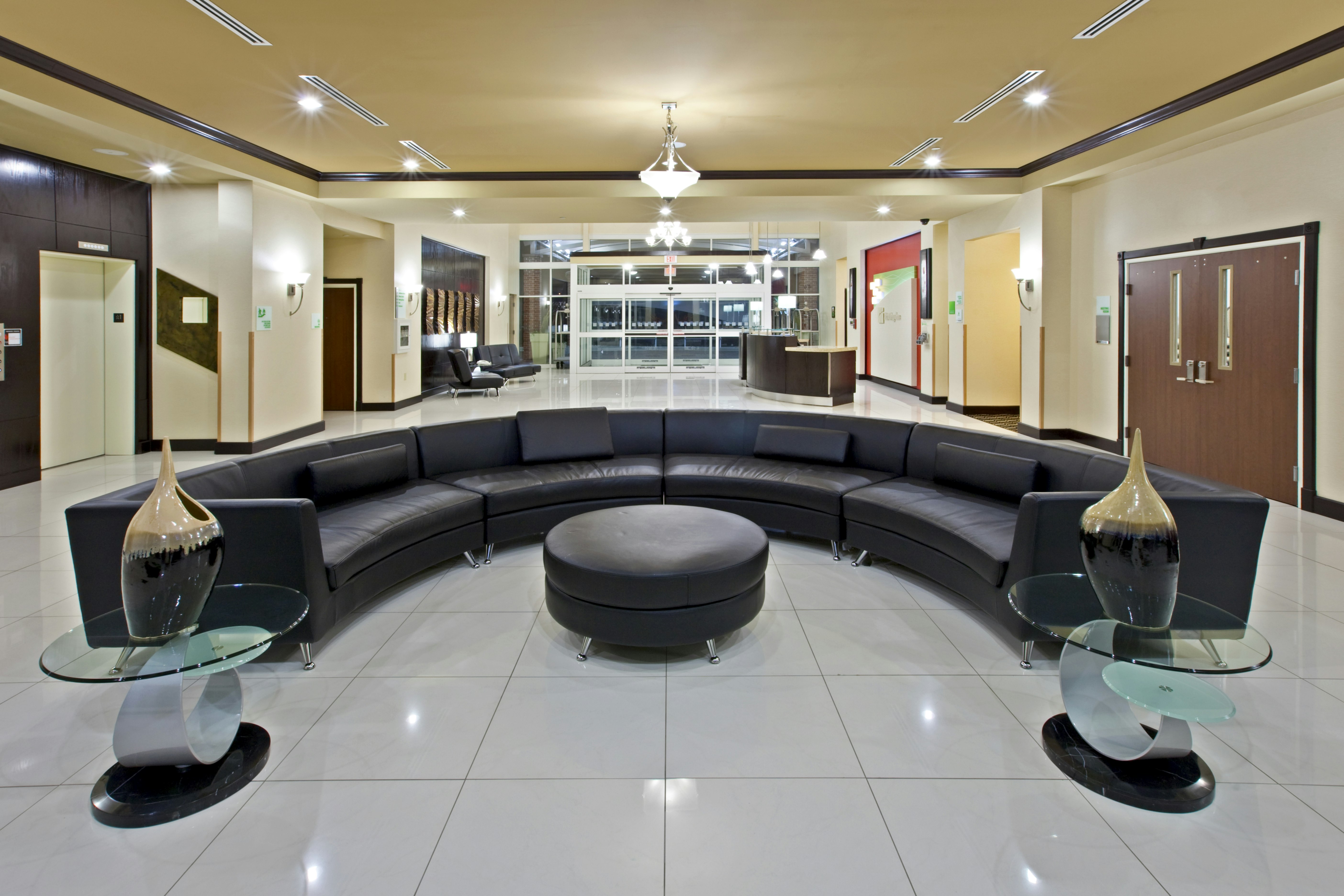 Holiday Inn Louisville Airport South 35/62