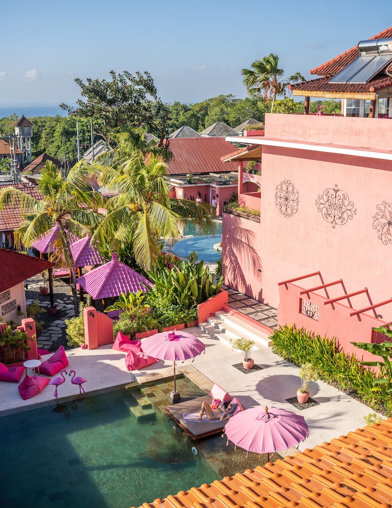 PinkCoco Uluwatu - Constant Surprises & for Cool Adults Only 45/50