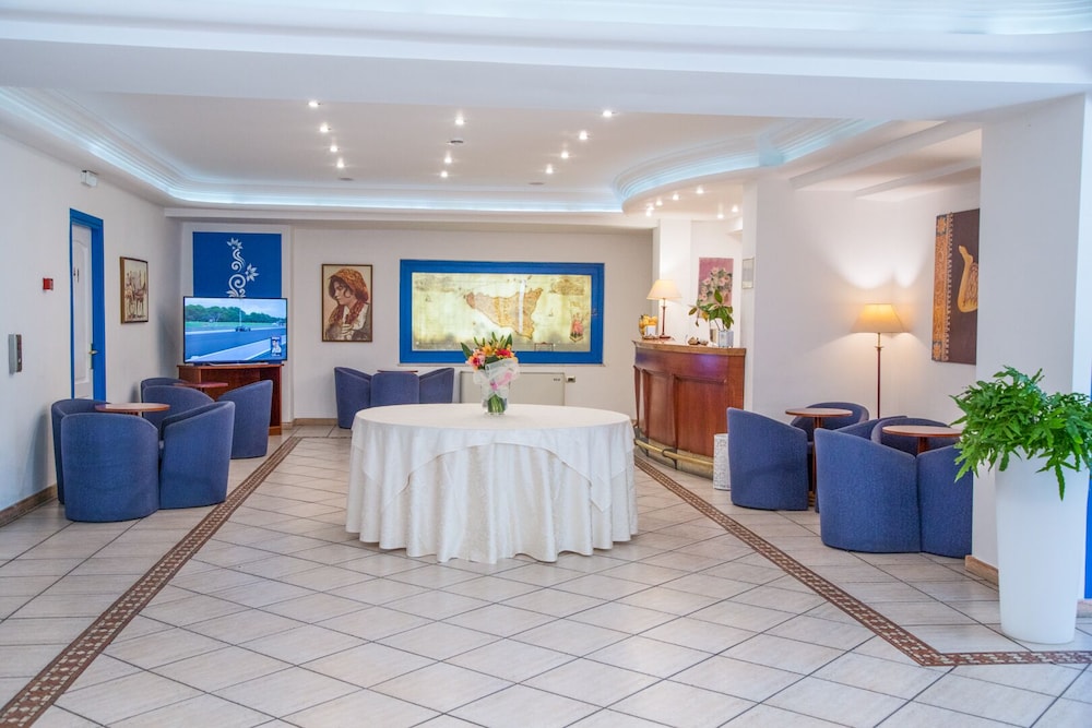 Assinos Palace Hotel 6/28