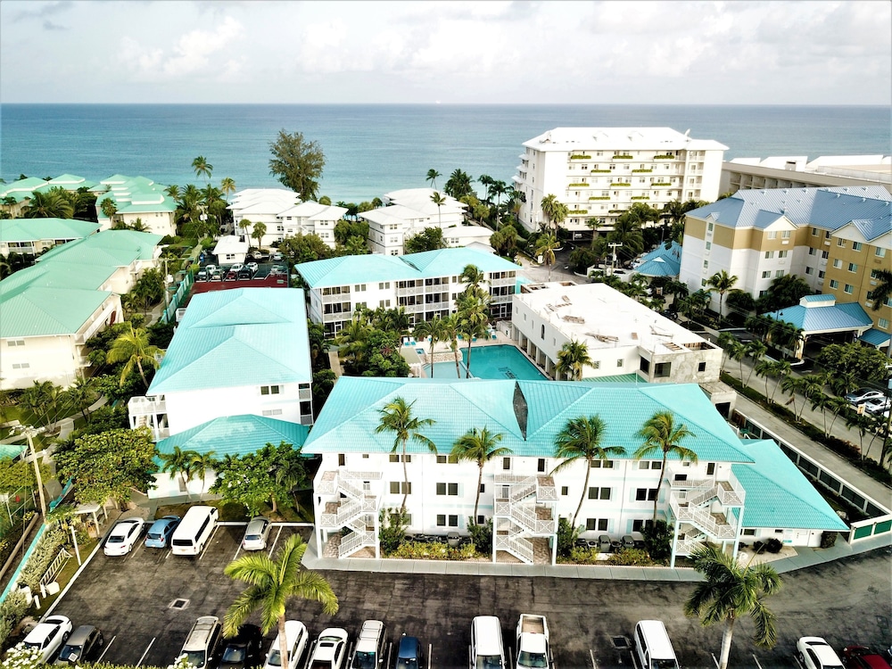 Seven Mile Beach Resort And Club 8/65