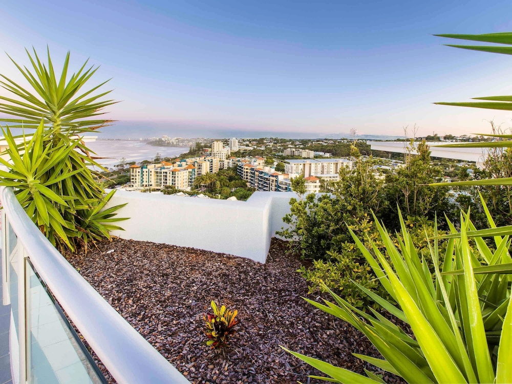 THE SEBEL MAROOCHYDORE 67/72