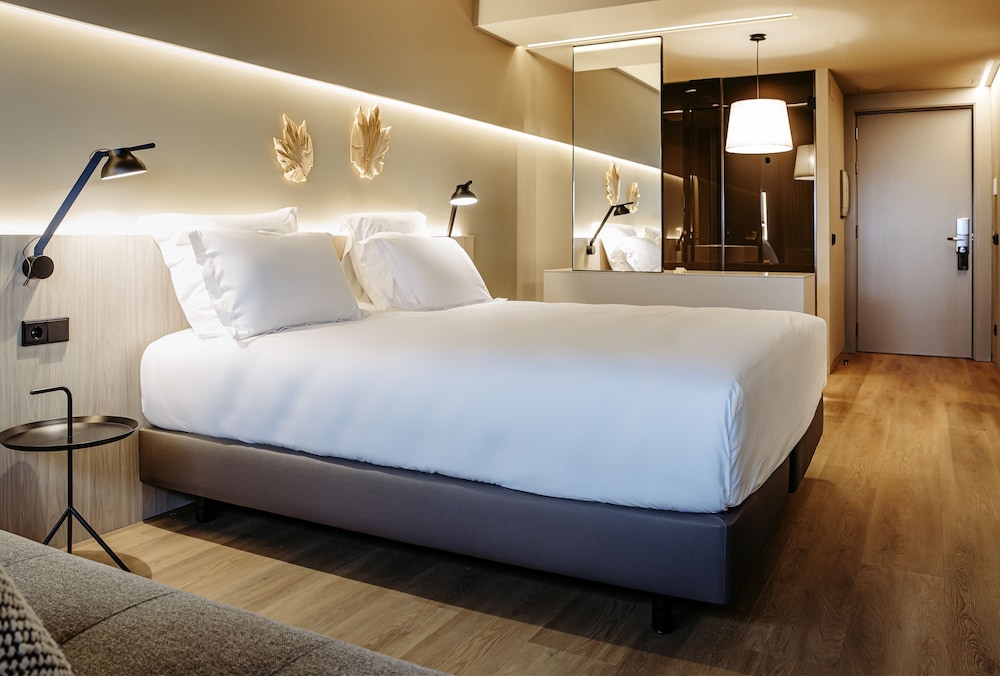 Mercure Fatima 33/68