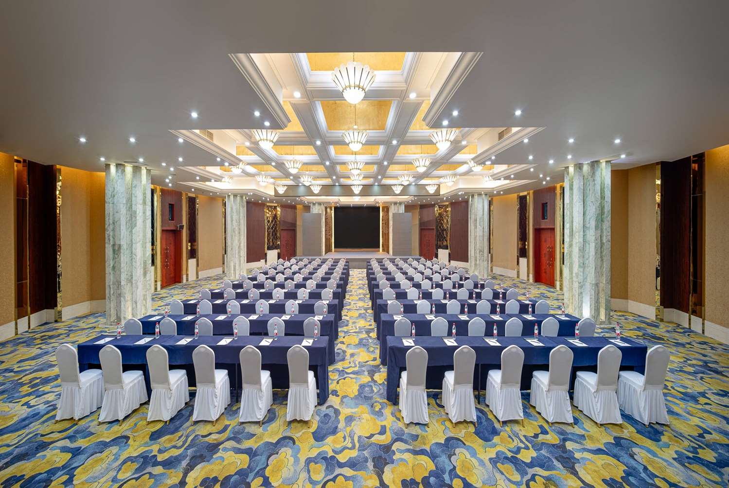Ramada Plaza by Wyndham Chongqing West 24/30