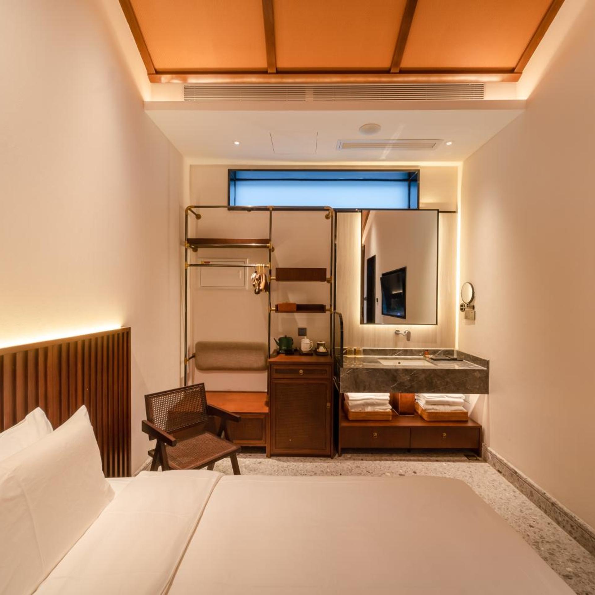 JM Alley Hotel (Beijing Wangfujing Dongsi Subway Station) 32/50