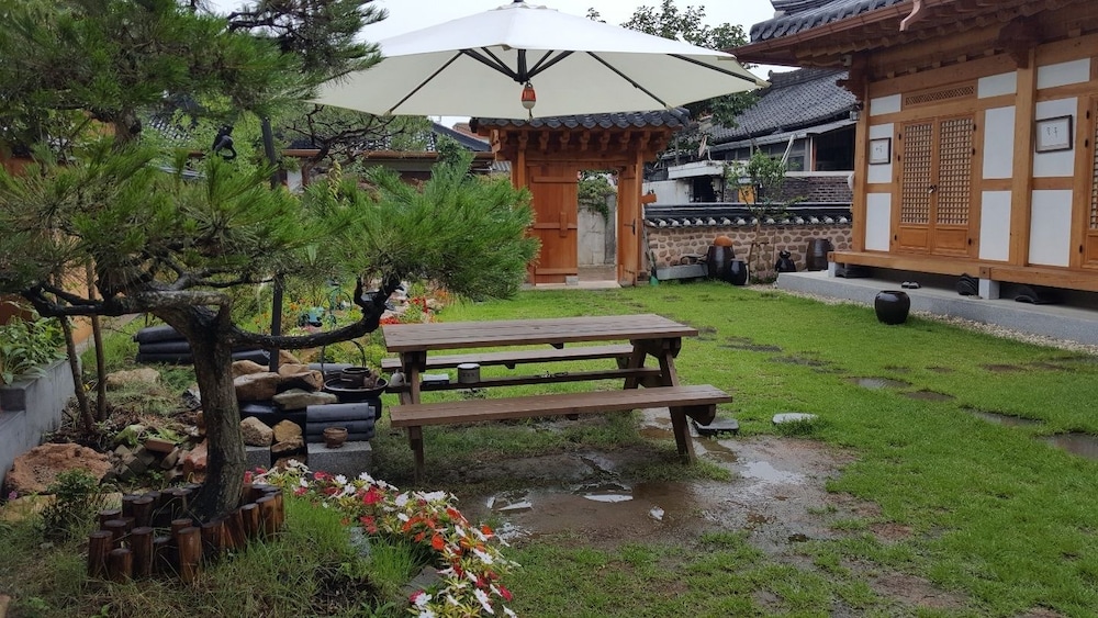 Hanok Hyeyum 34/50