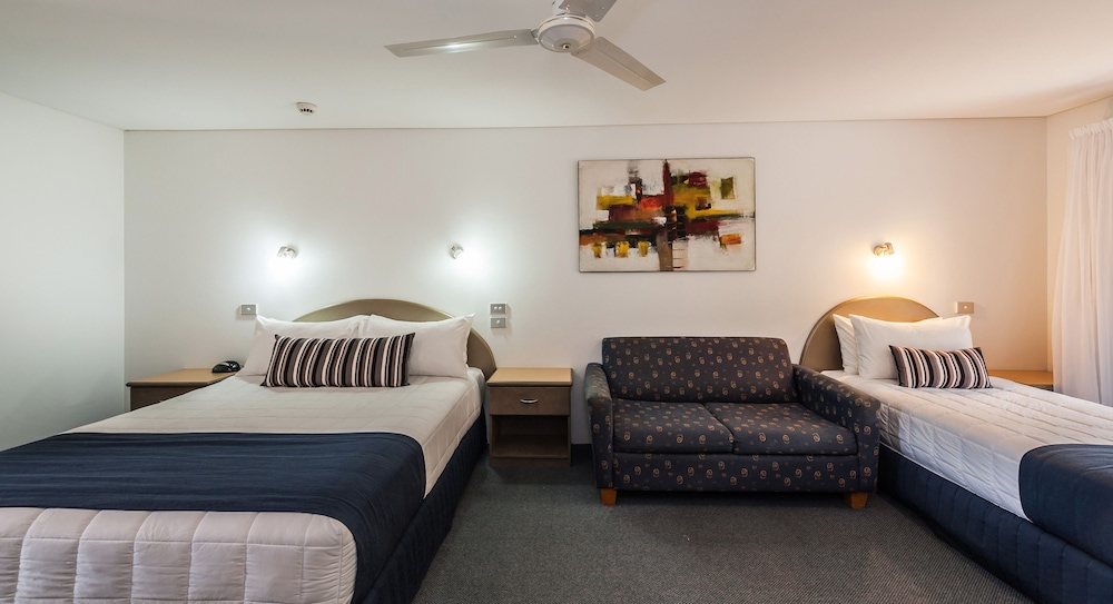 Macquarie Barracks Motor Inn 41/67