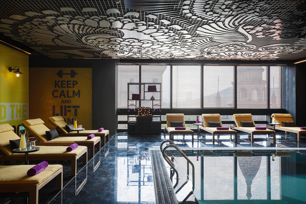 Renaissance Hangzhou Northeast Hotel 42/46