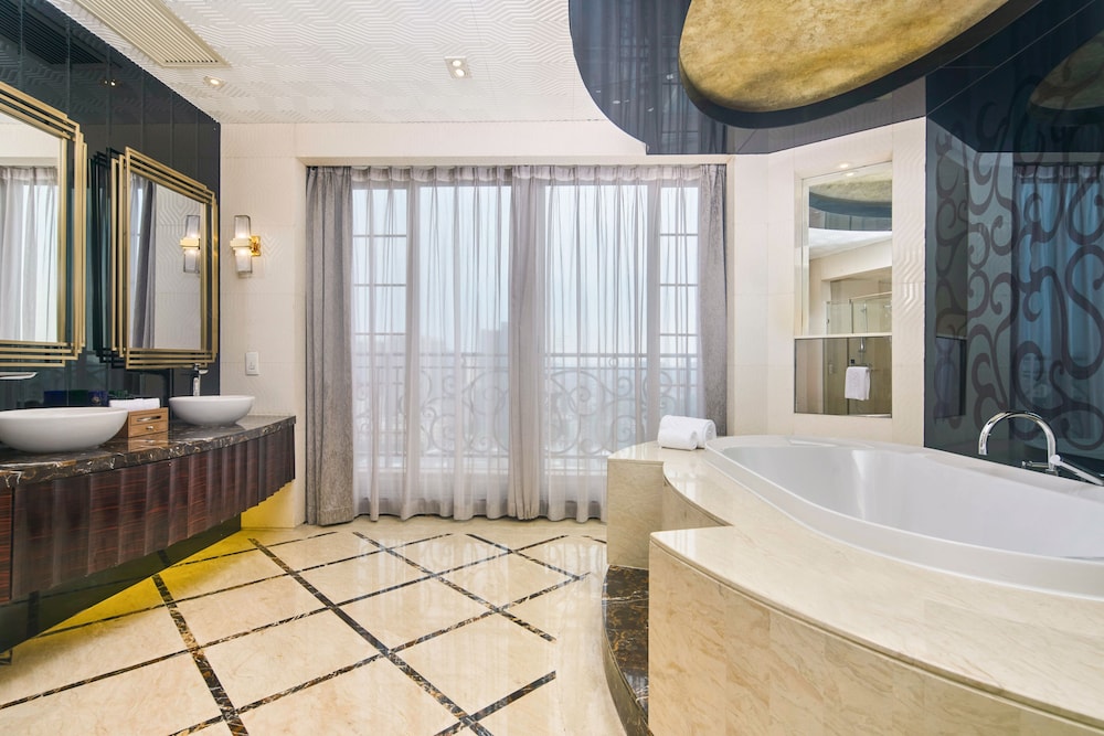 Chateau Star River Guangzhou Hotel 74/74