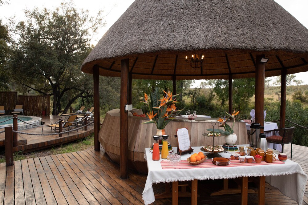 Hoyo-Hoyo Tsonga Lodge 45/68