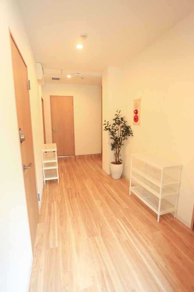Coins Hostel Tenjin 36/46