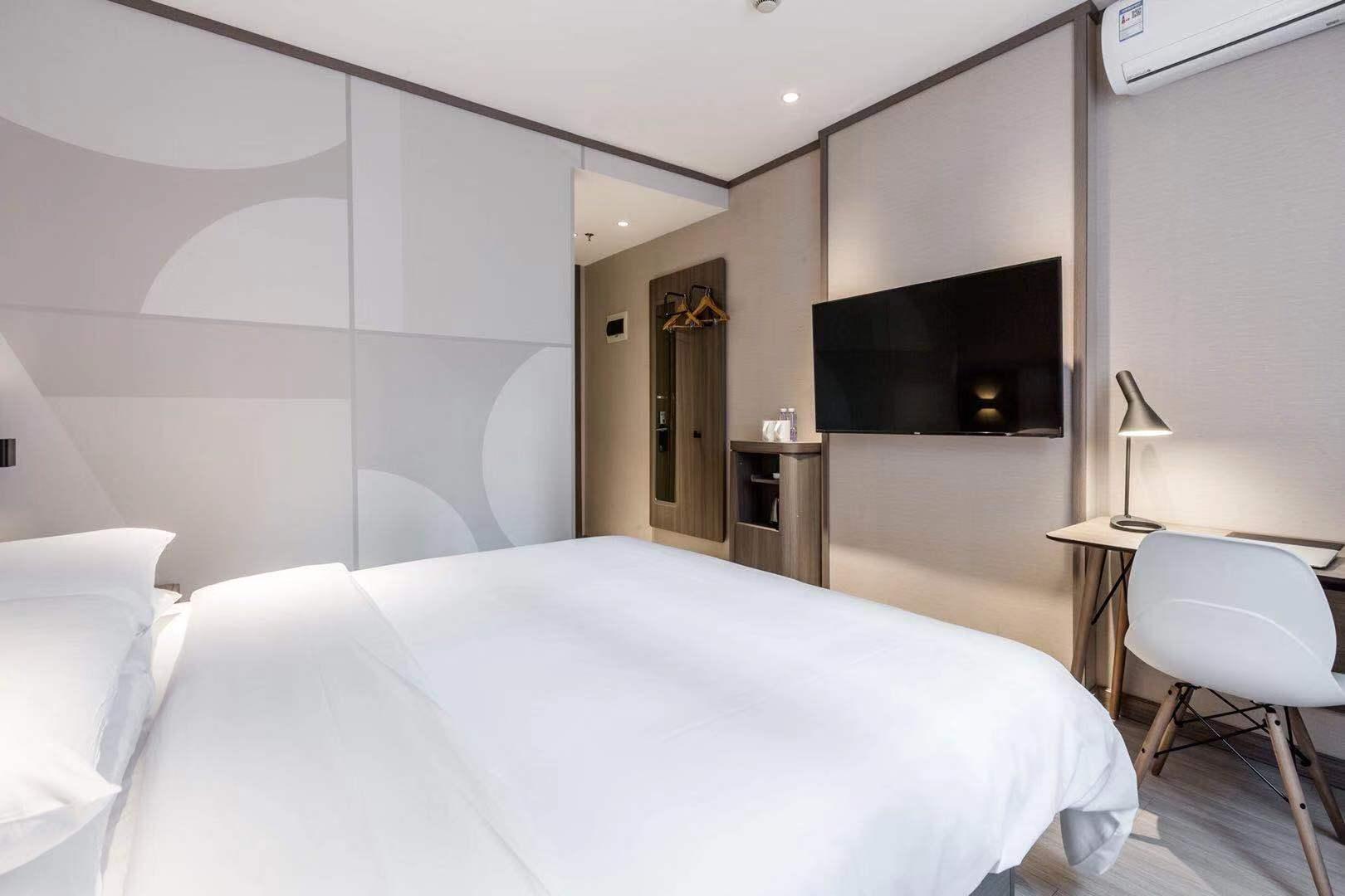 Hanting Hotel (Shenzhen Huaqiang Center Park) 14/28