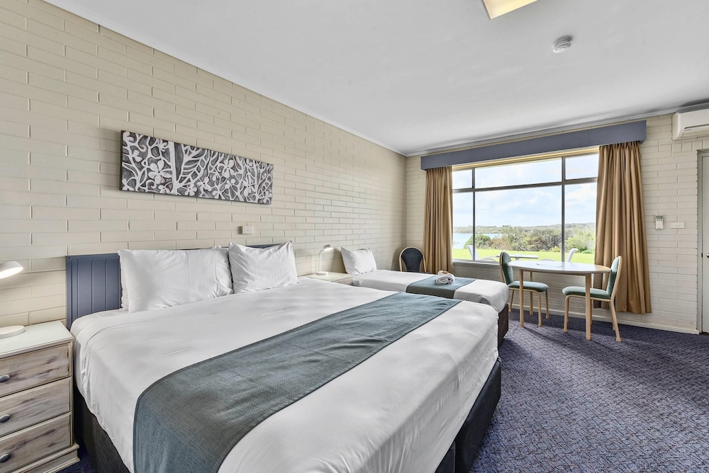 Lakeview Motel & Apartments 18/63