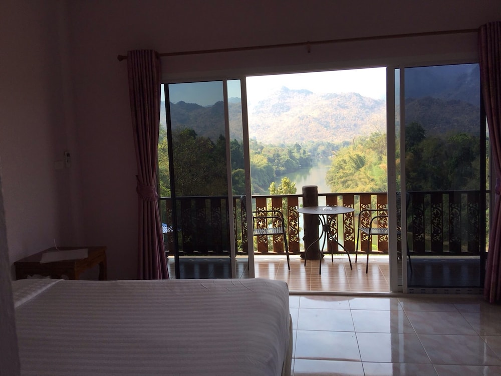 Star Hill Riverkwai Resort 12/85