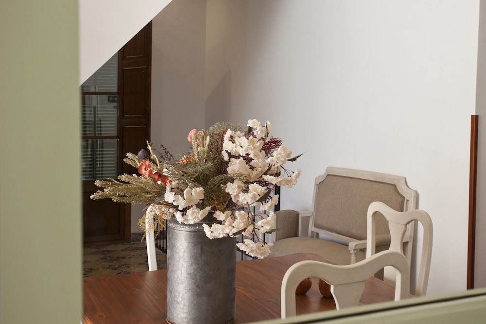 CASAL DE PETRA ROOMS & POOL 30/50