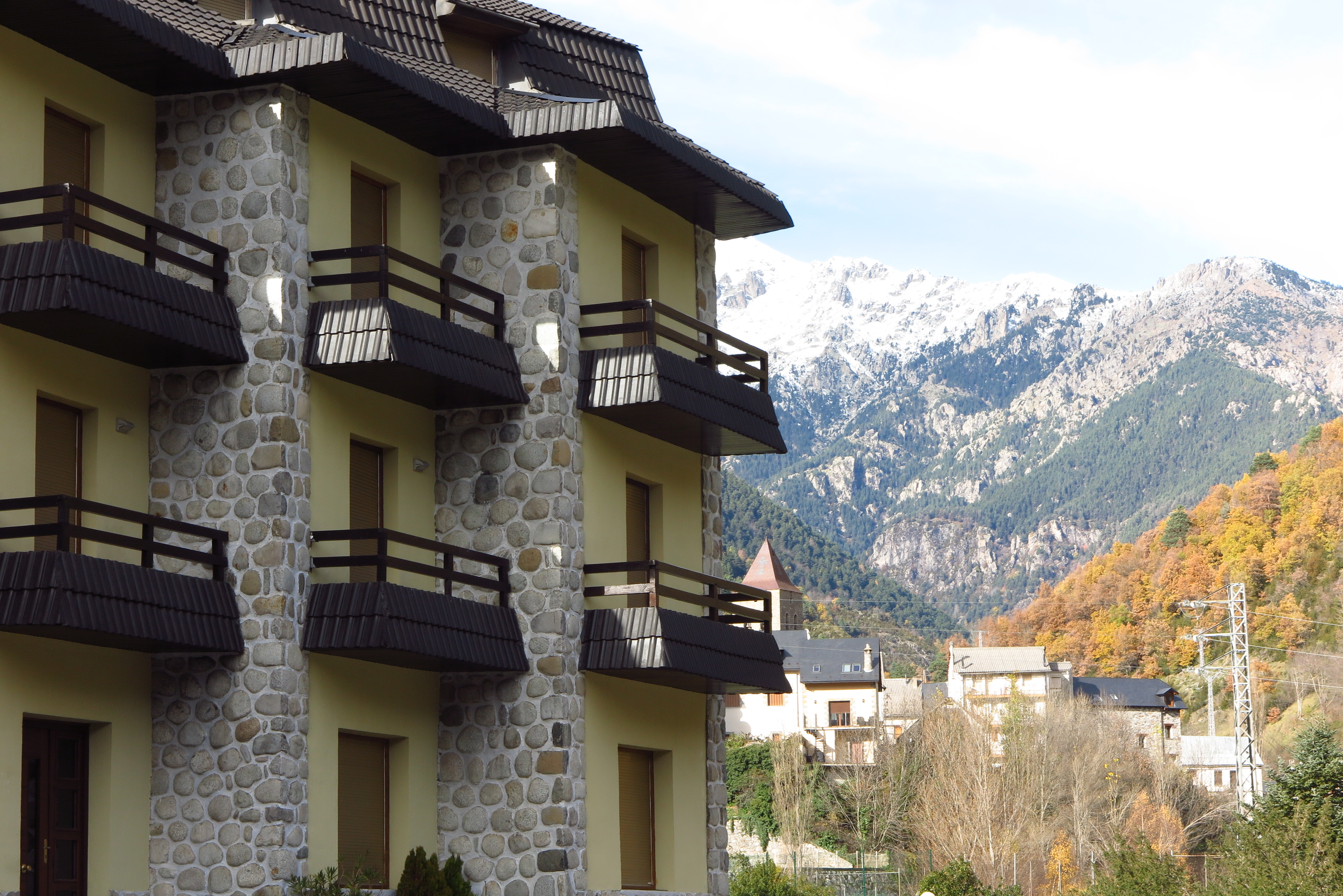 SNO Hotel Bielsa 1/50