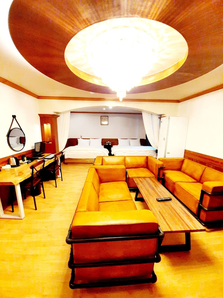 Uneed Hotel 54/60