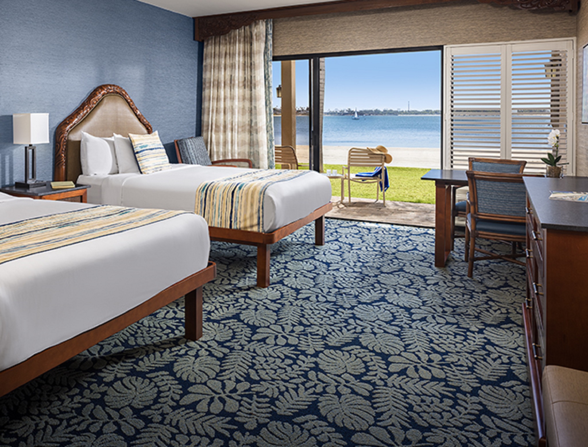 Studio, Queen Bed, Bay View
