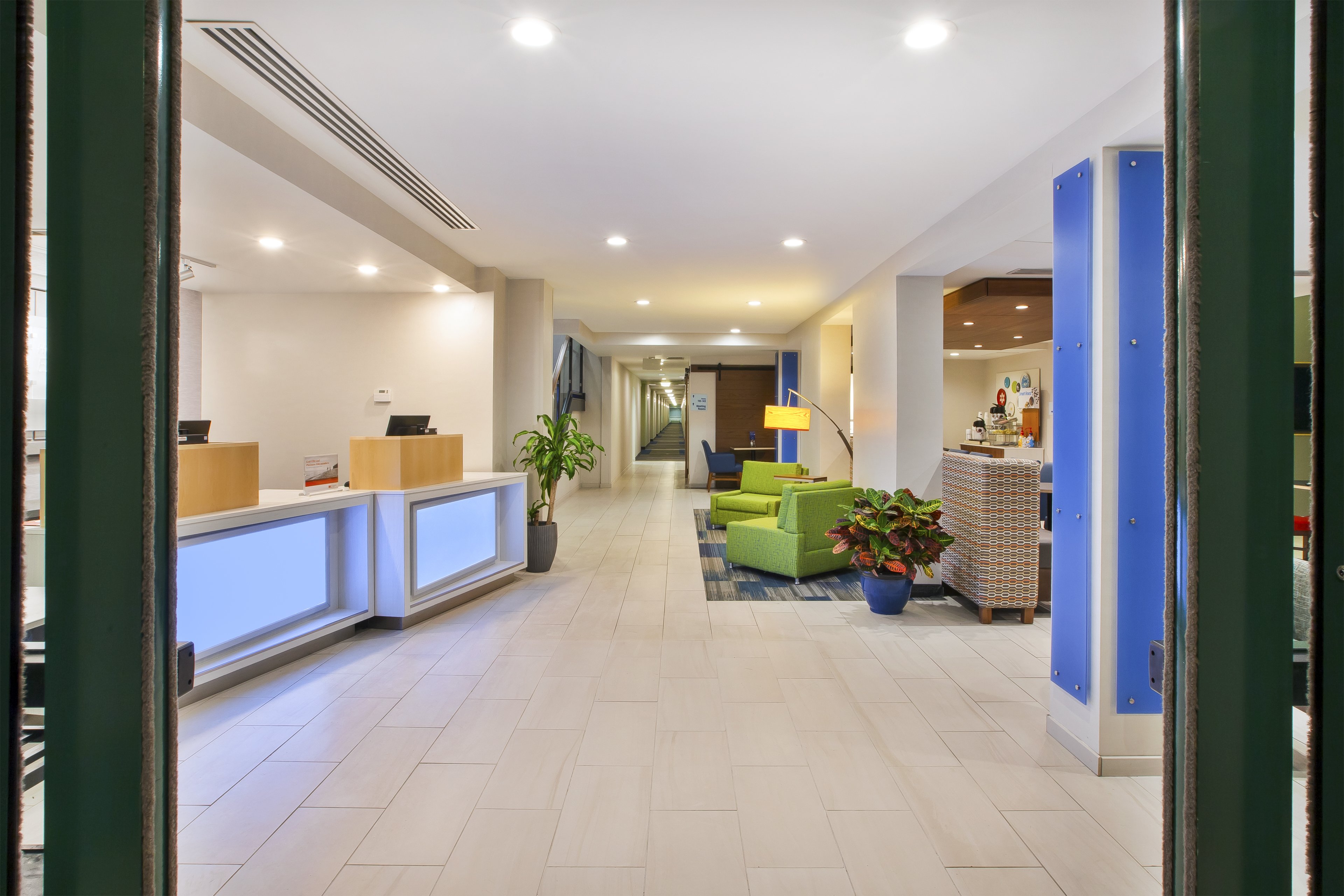 Holiday Inn Express & Suites Rochester-Victor, an IHG Hotel 5/33
