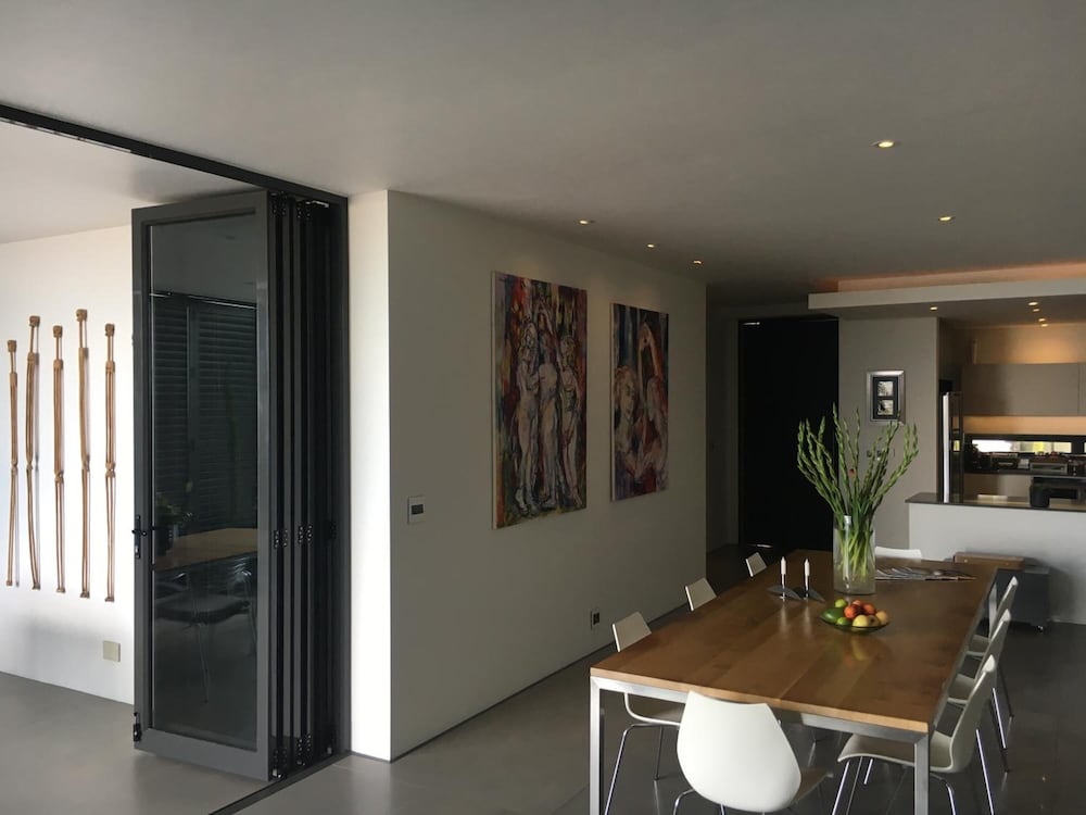 Bayview Guest House 48/64