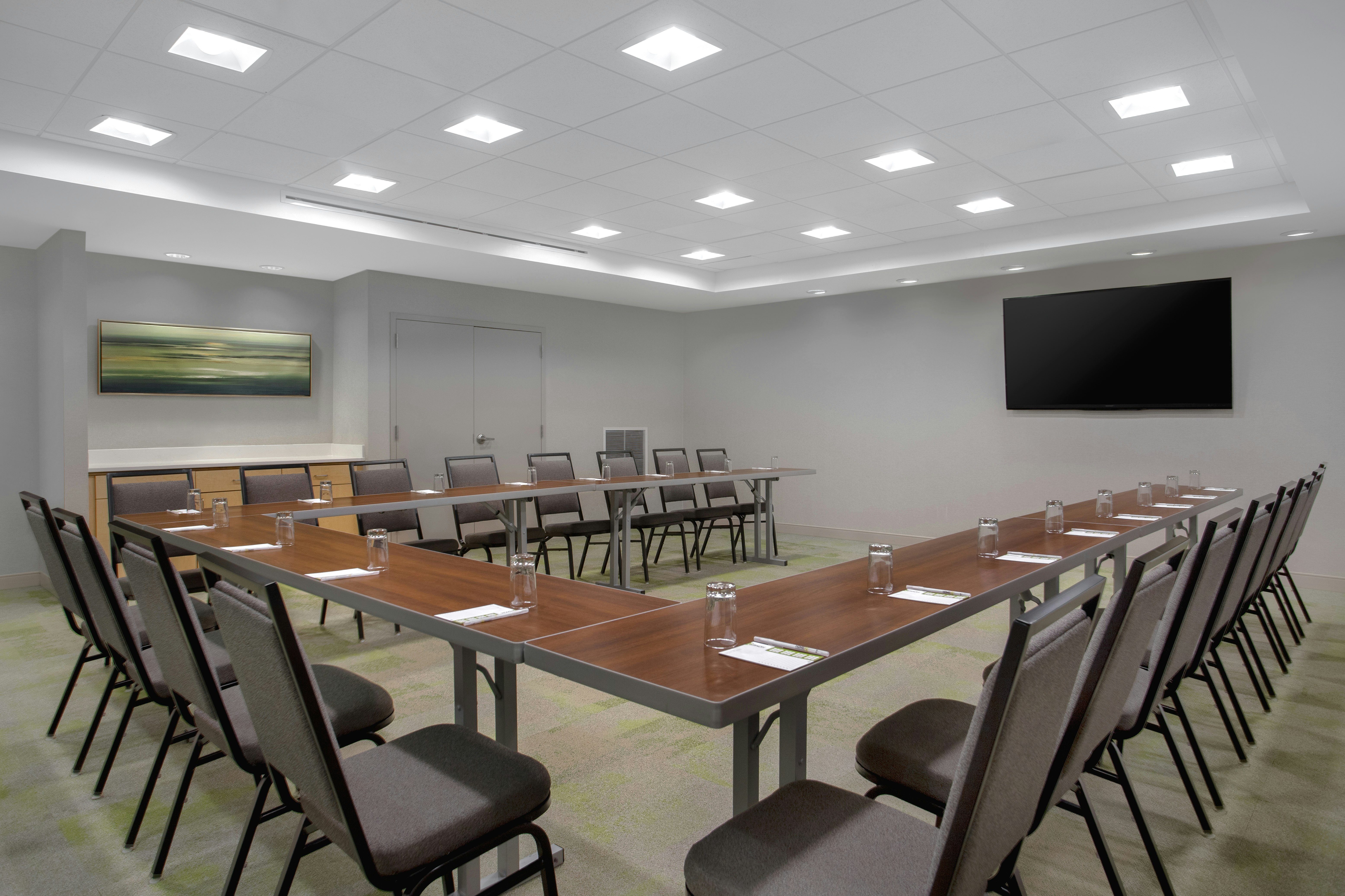 Home2 Suites by Hilton Omaha West, NE 20/23