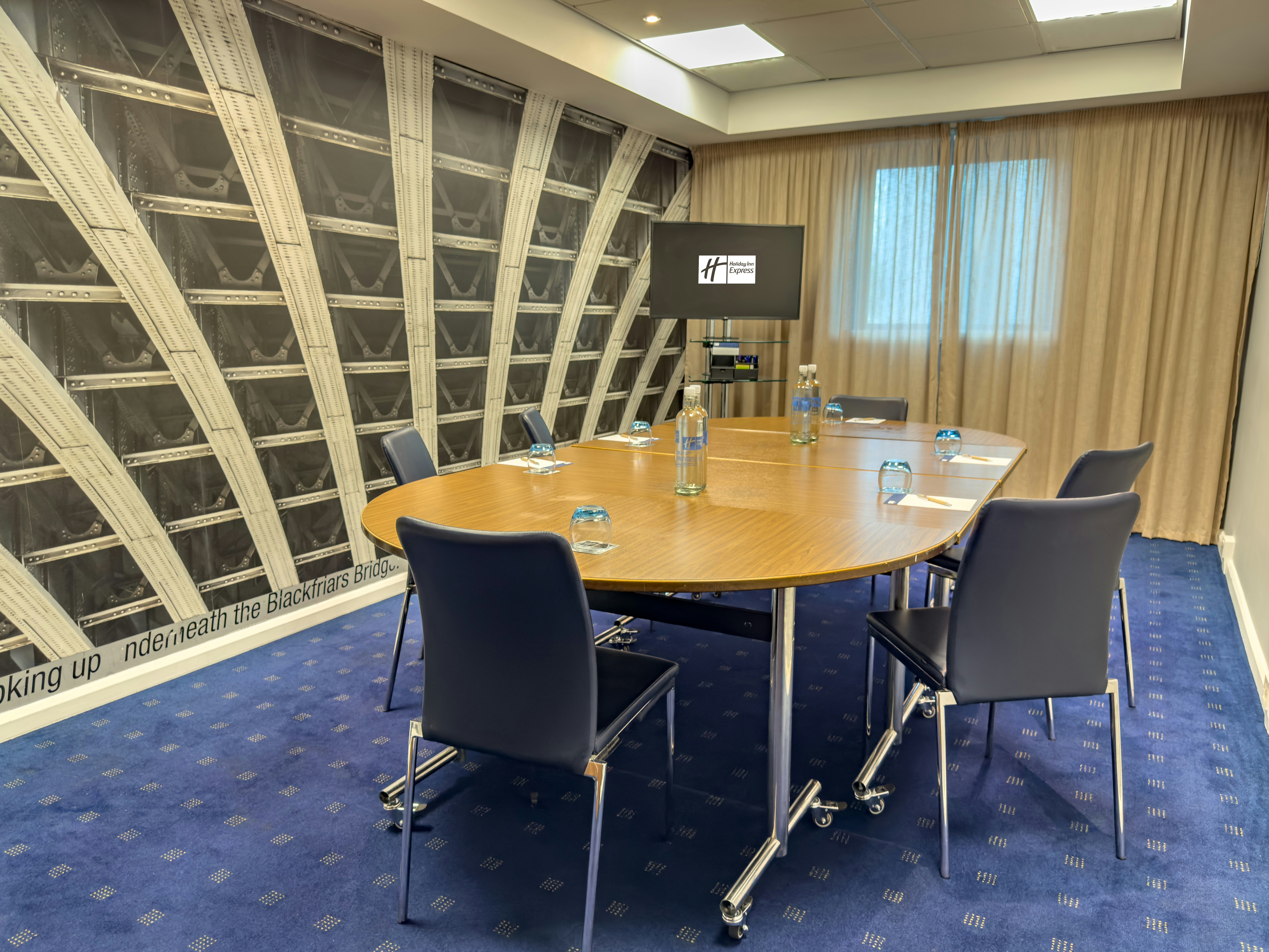 Holiday Inn Express London - Stratford by IHG 59/76