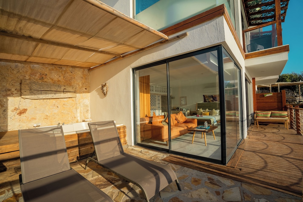 Mandalina Luxury Suites 15/50