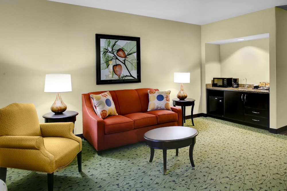 Hilton Garden Inn Pittsburgh/Cranberry 33/43