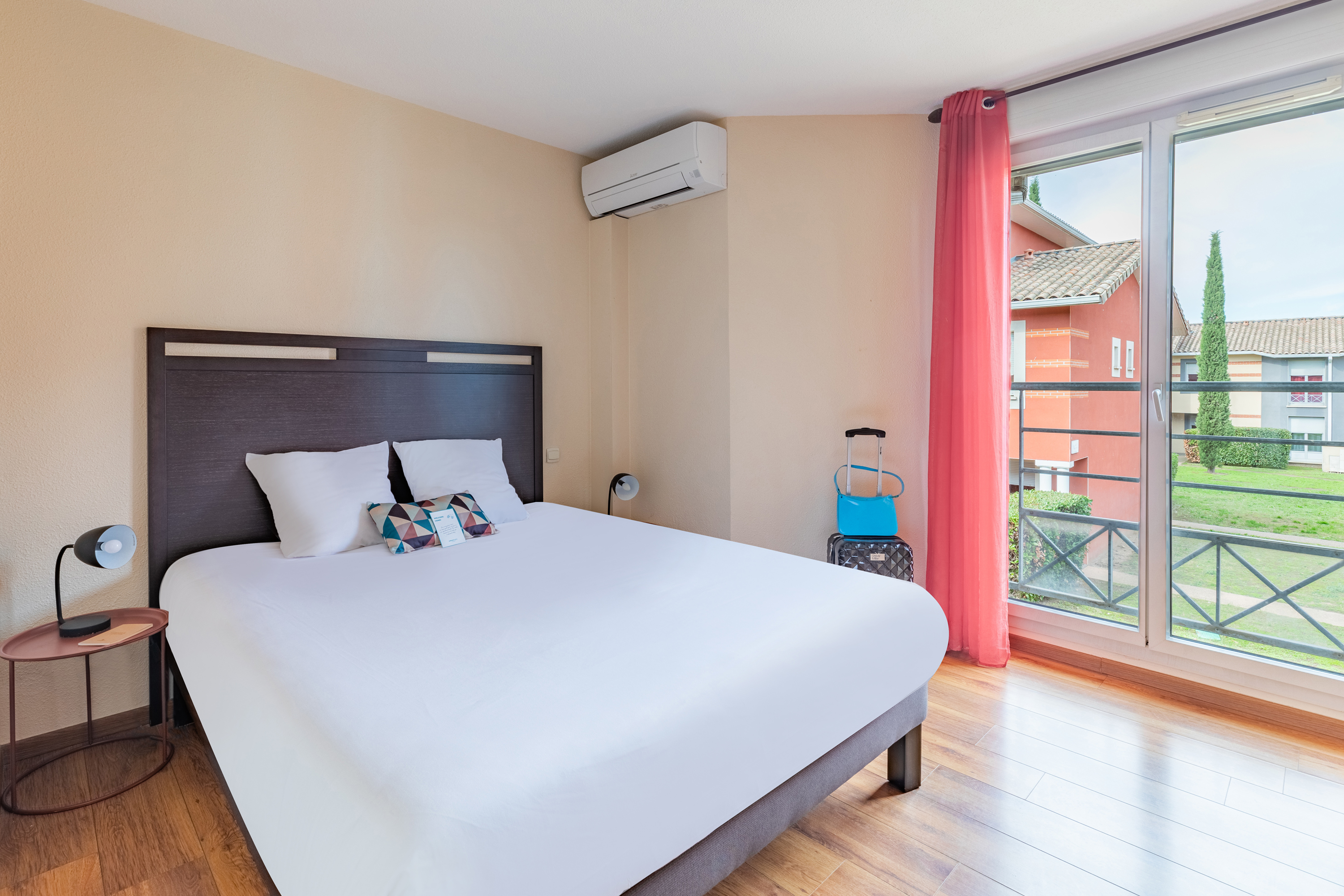 2 BEDROOMS, FLAT