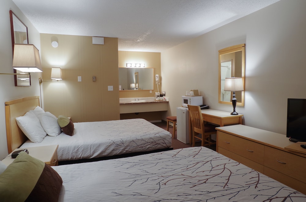 EasyStay Inn & Suites Fernie 13/37