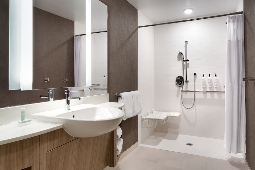 SpringHill Suites by Marriott Phoenix Scottsdale 39/41