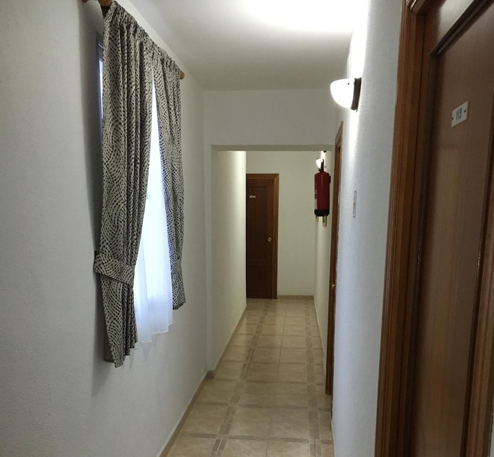 Hostal Barbate 32/50