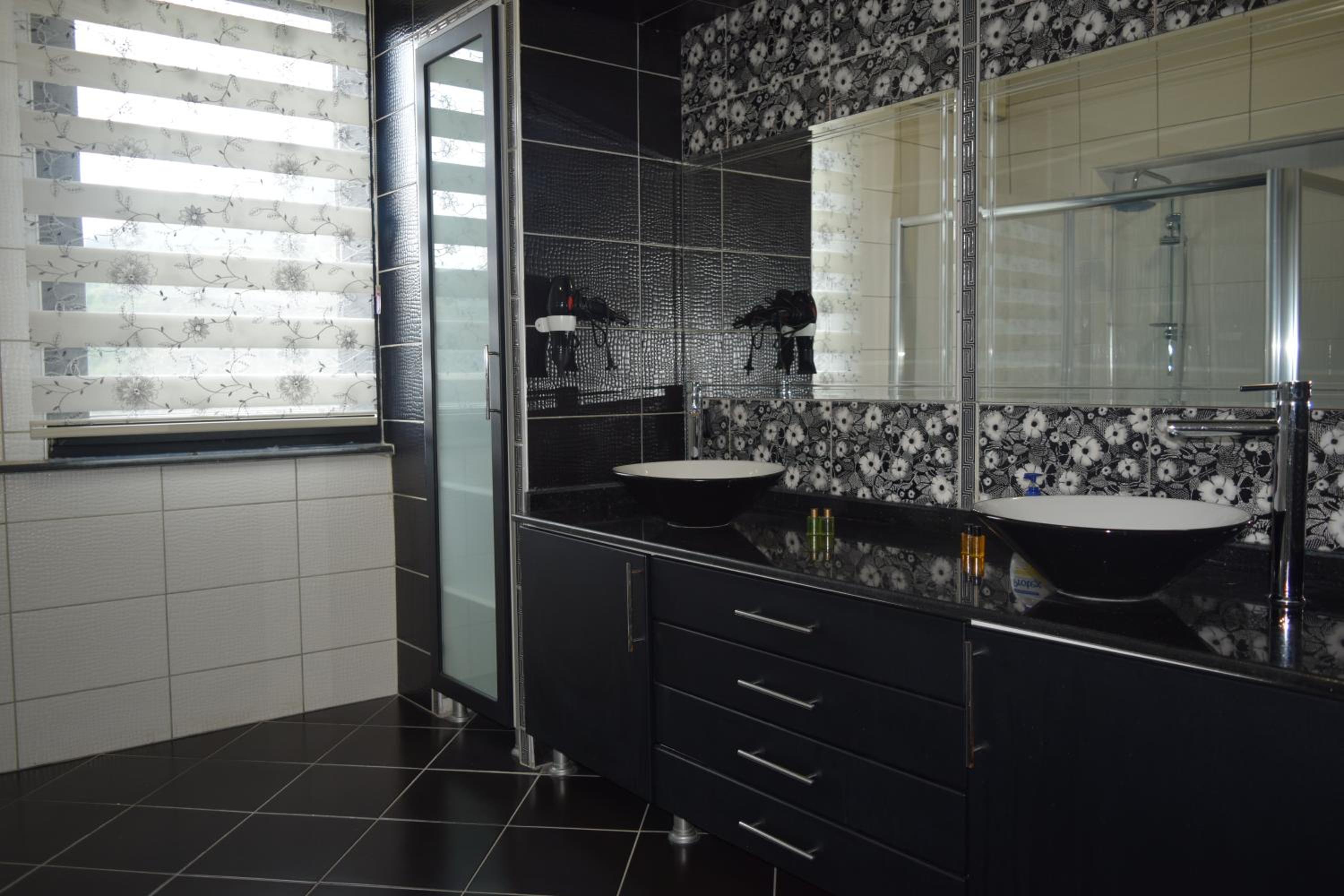Mars Otel Artvin 50/50