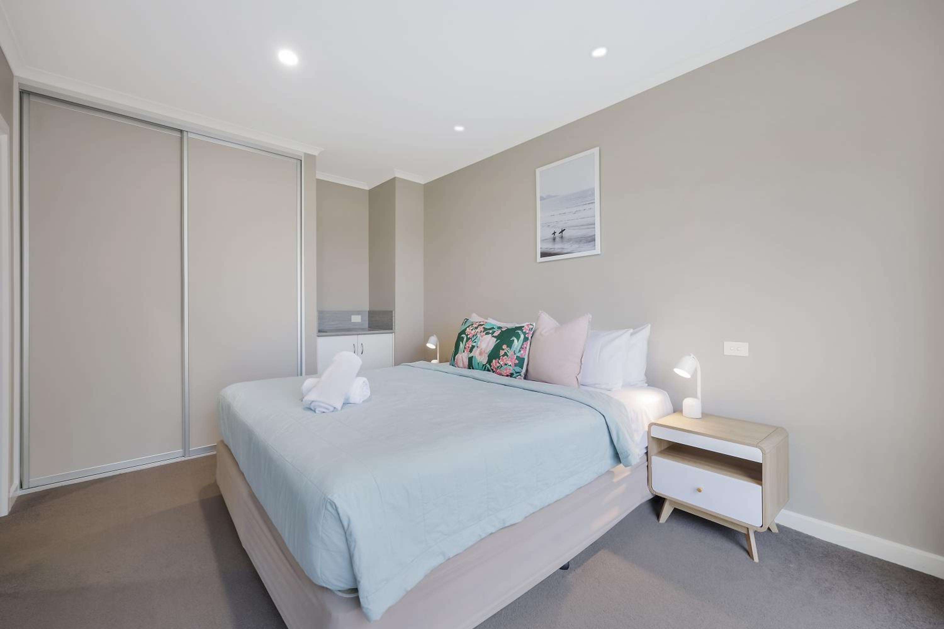 2 Bedrooms, Villa, Two Story