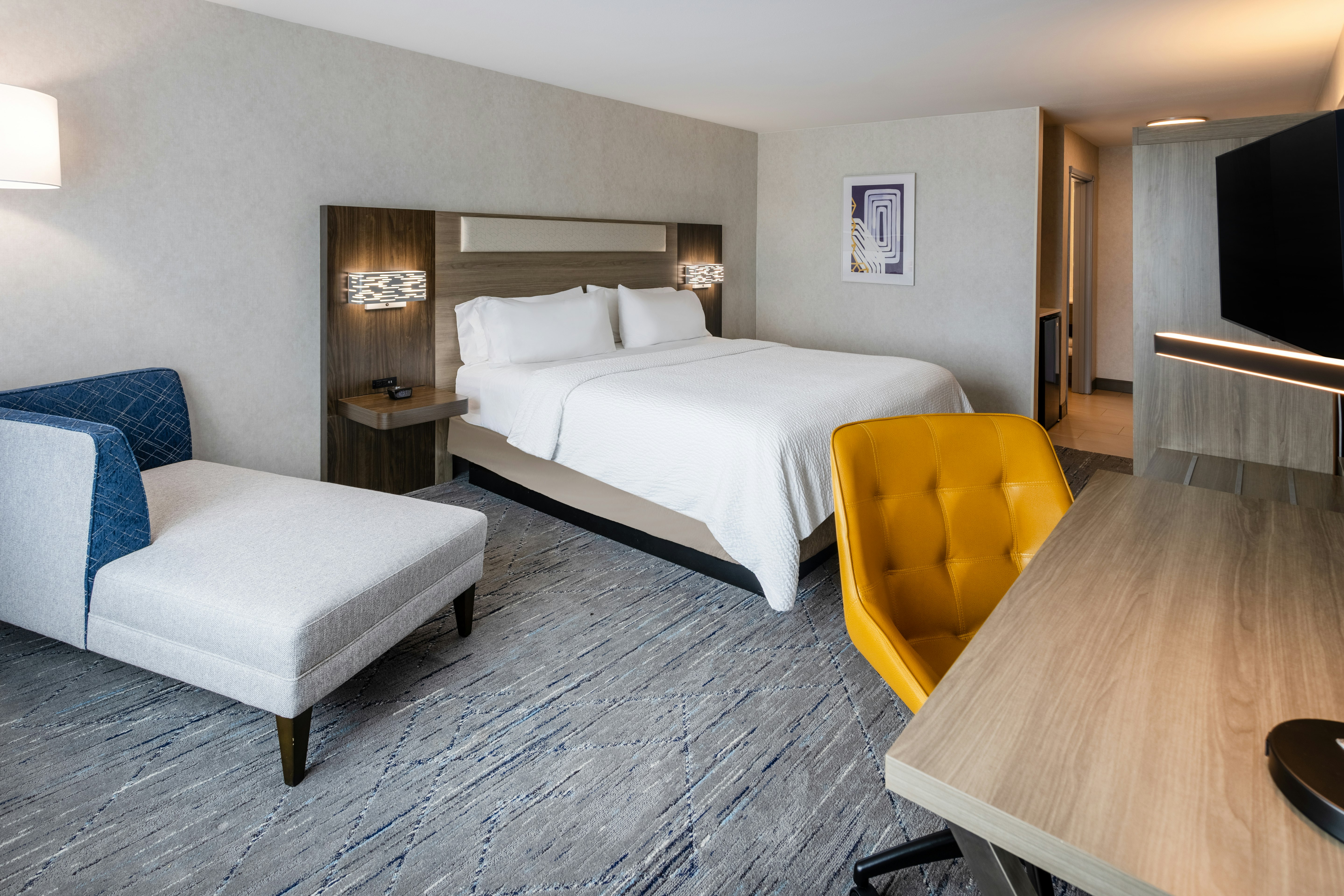 Leisure, King Bed