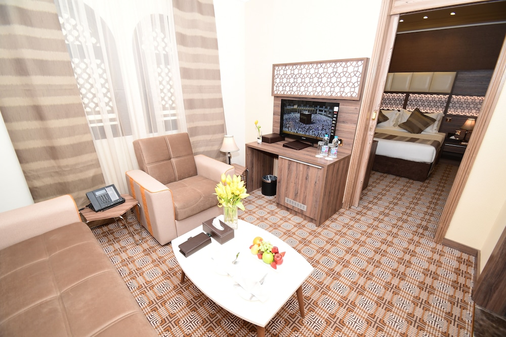 الذهبي جولدن توليب(Golden Tulip Al Zahabi) 34/50