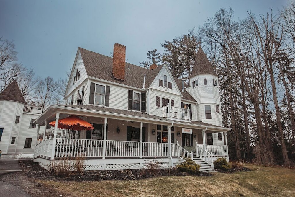 Rookwood Inn 6/50