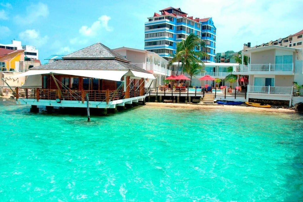 Decameron Los Delfines 49/58