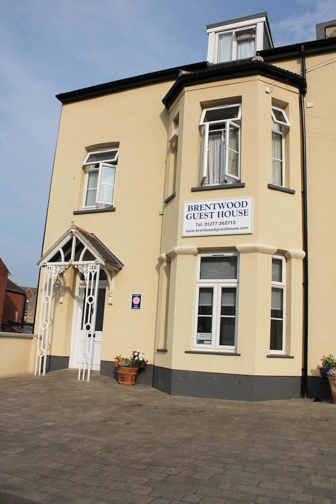 Brentwood Guest House Hotel 36/50