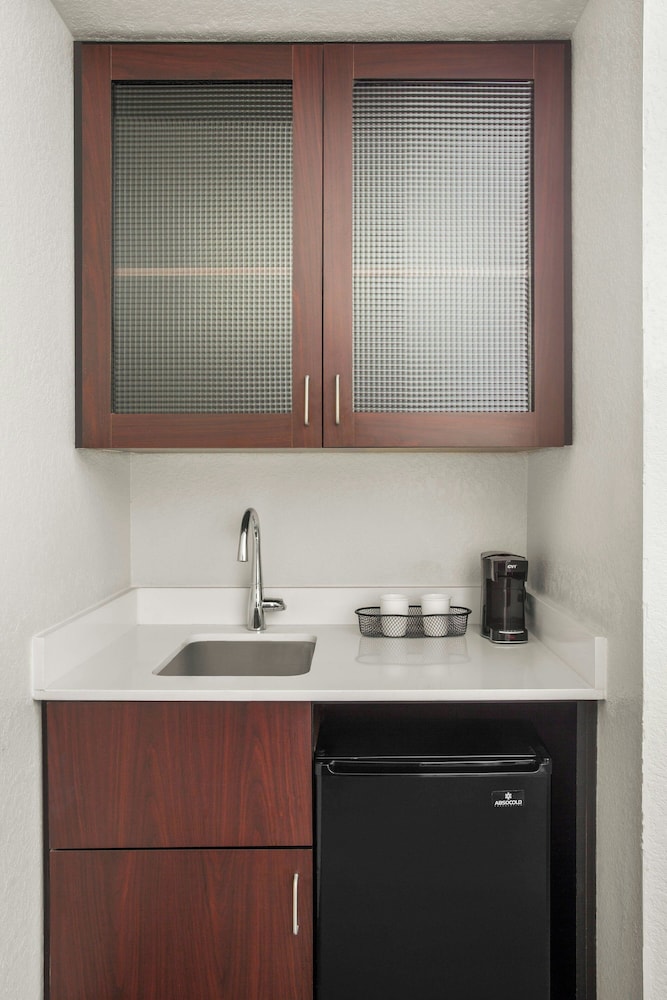 Springhill Suites by Marriott Morgantown 41/42