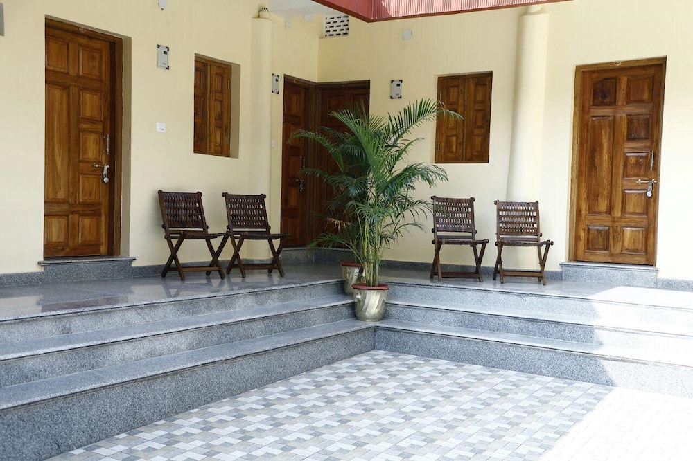 Nest Guest House 14/21
