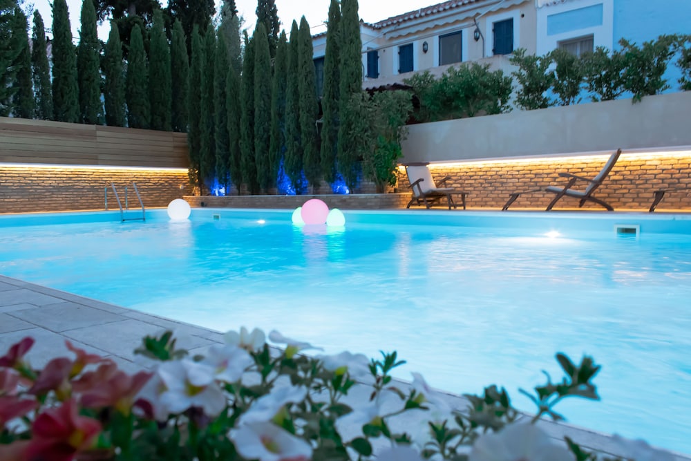 Armata Boutique Hotel Spetses 58/60
