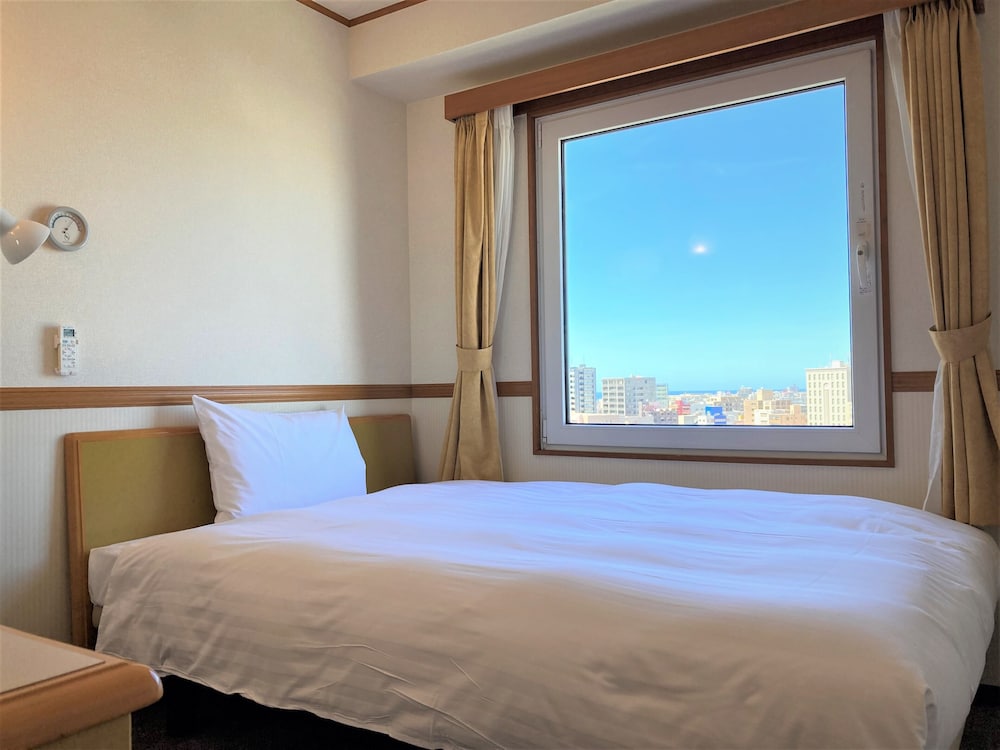 Toyoko Inn Naha Omoromachi Ekimae 23/67