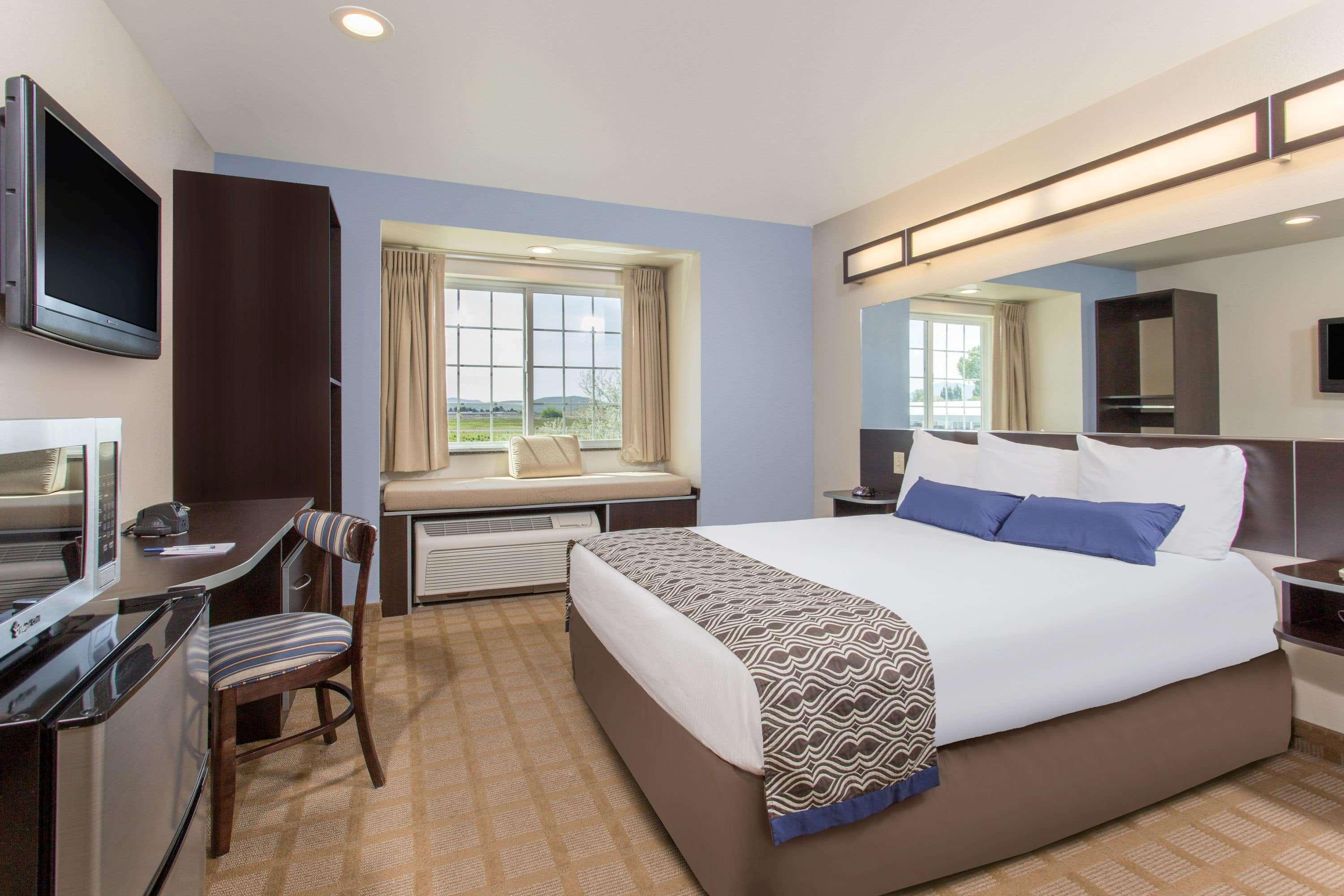 Room, Queen Bed, Accessible