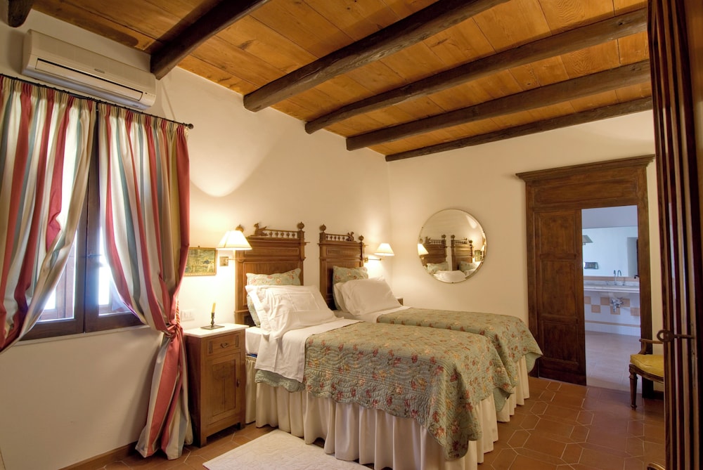 Hotel Lucrezia 22/59